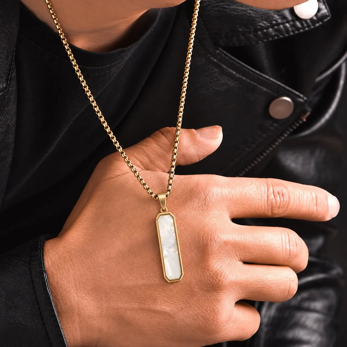 Whitelaw Men's Chain Pendant