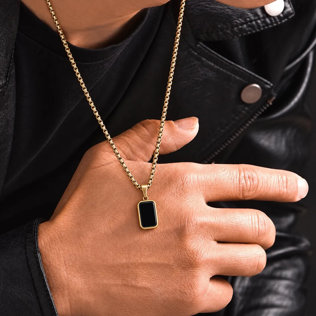 Altus Gold Men's Chain Pendant